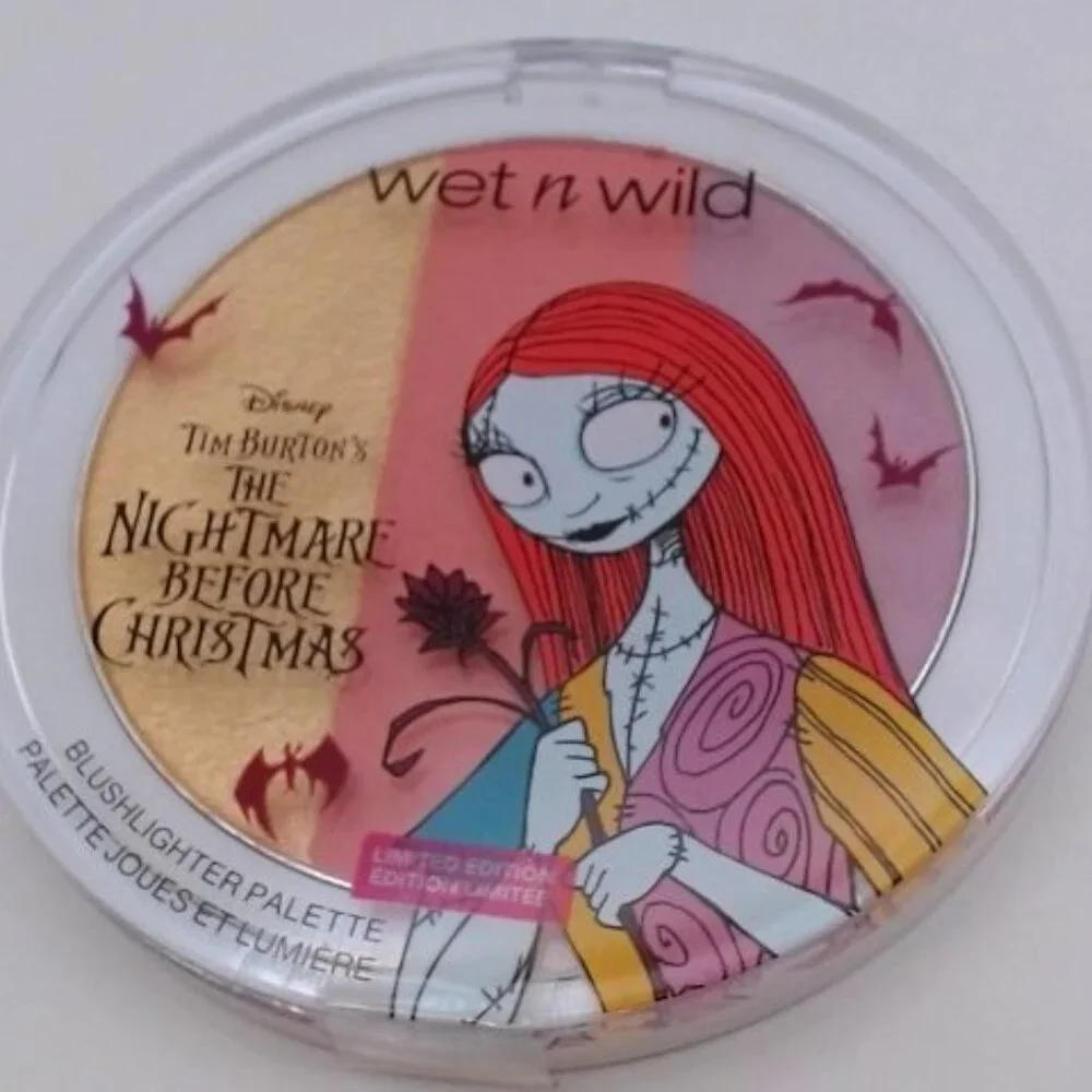 Wet n Wild Nightmare before‎ Christmas - Blush Highlighter Palette in Patchwork